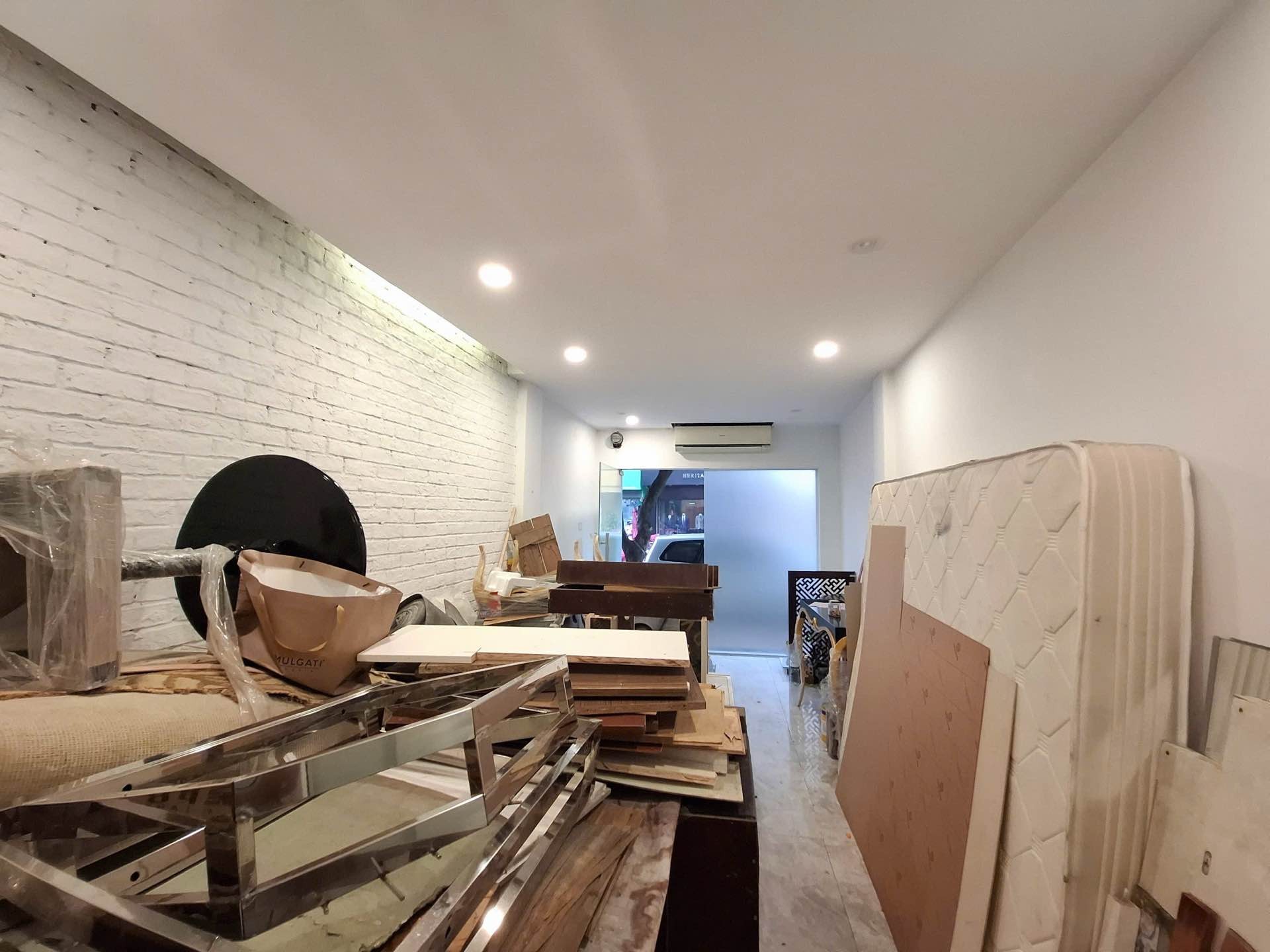 Bán nhà Nguyễn Ngọc Doãn - diện tích 56.2m2 4 tầng - Mặt phố kinh doanh đỉnh - giá 26,8 tỷ