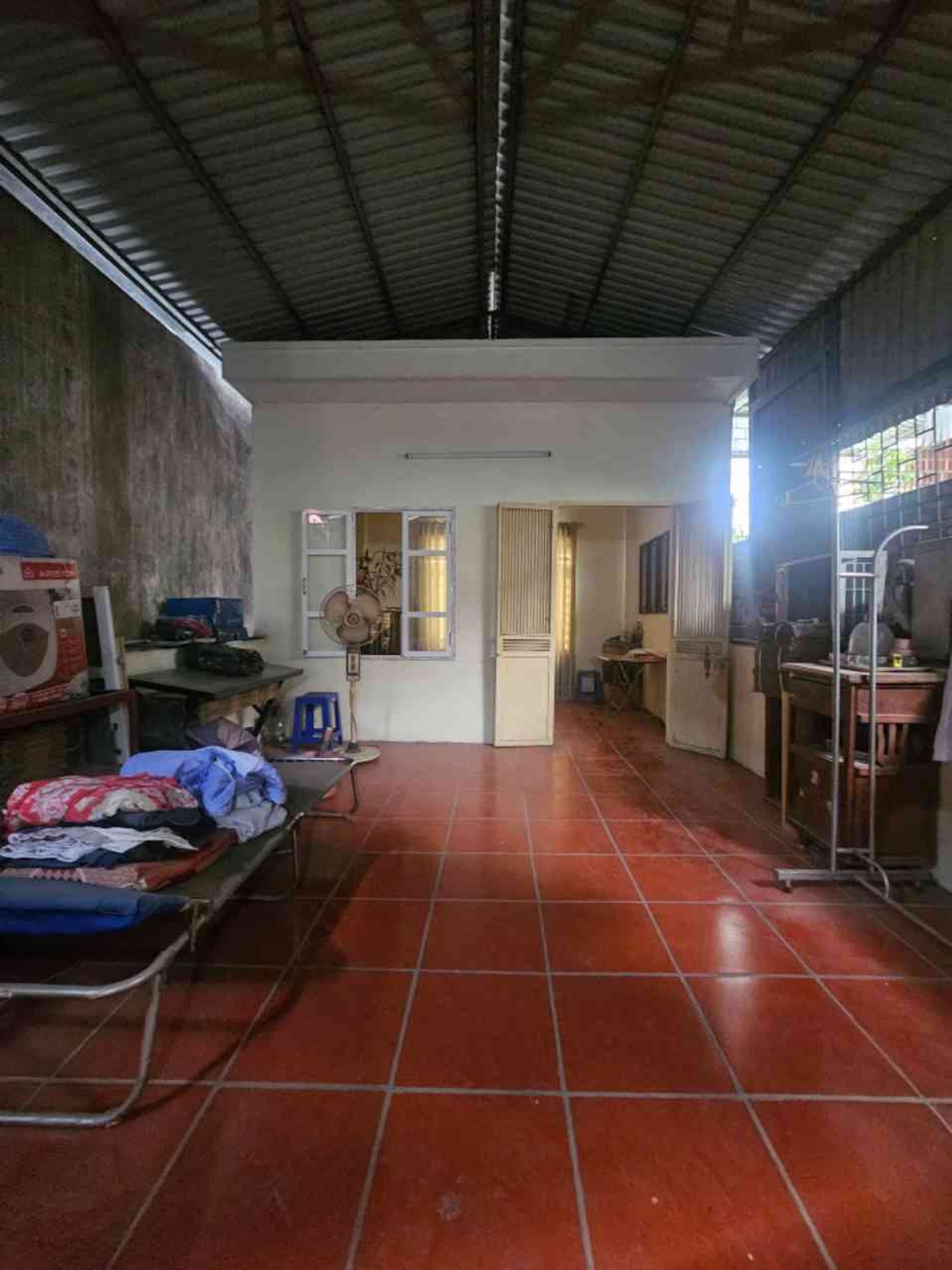 Bán nhà Hai Bà Trưng - diện tích 75m2 3 tầng - Ô tô tránh - giá 28,3 tỷ