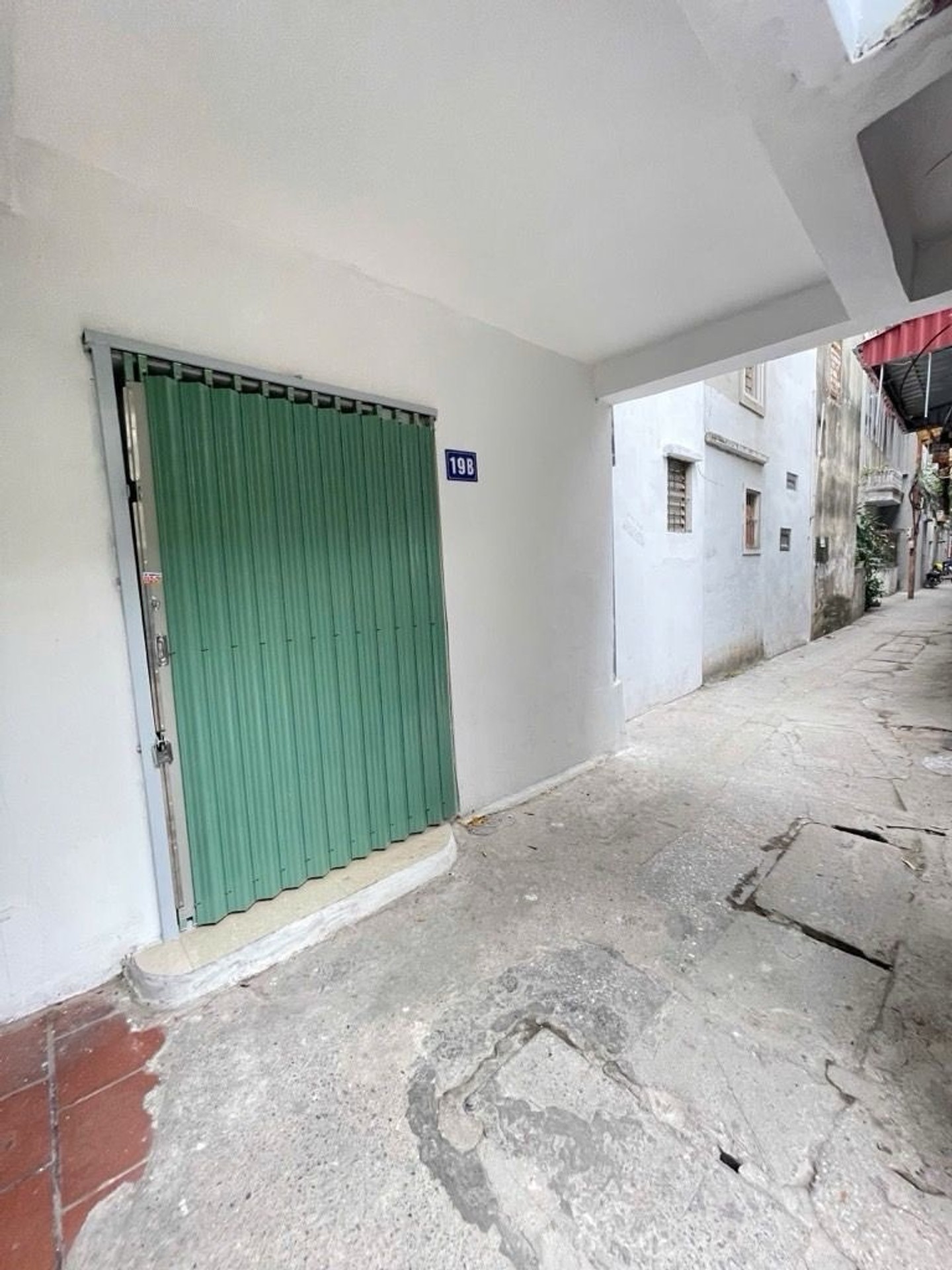 Bán nhà Hồng Mai - diện tích 11m2 4 tầng - gần ô tô - giá 2,2 tỷ