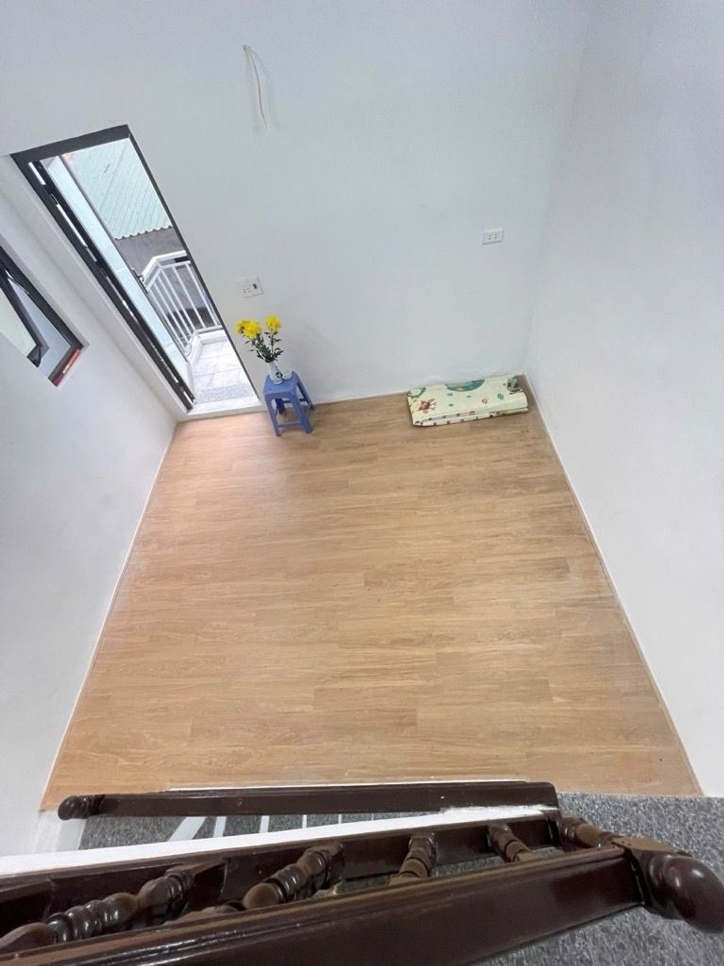 Bán nhà Hồng Mai - diện tích 11m2 4 tầng - gần ô tô - giá 2,2 tỷ