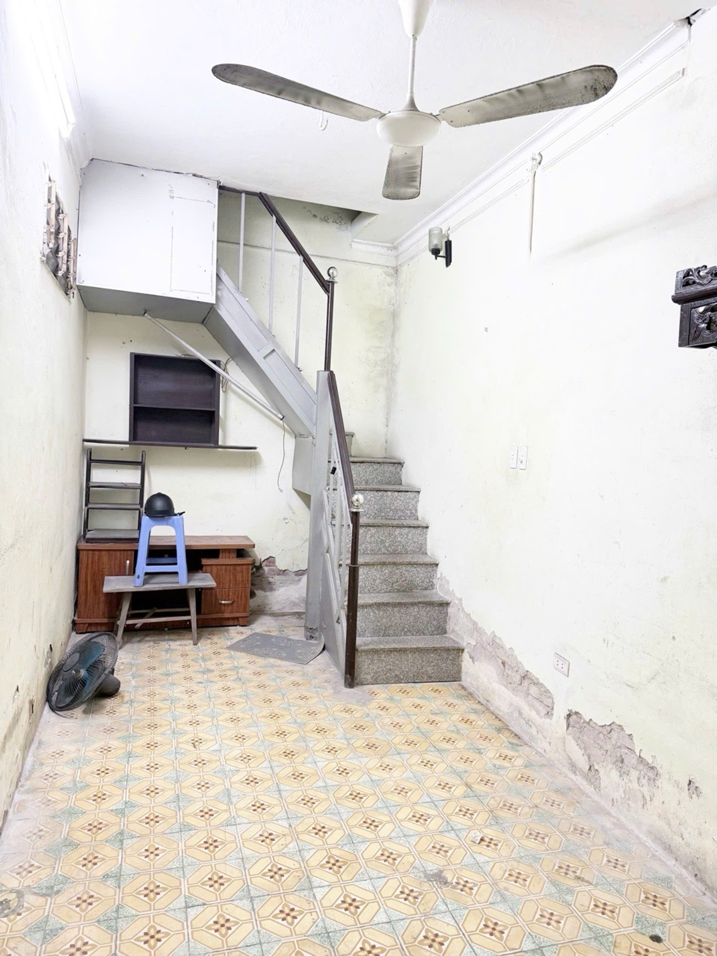 Bán nhà Bạch Mai - diện tích 20m2 3 tầng - ô tô tránh cách 10m - giá 5,2 tỷ