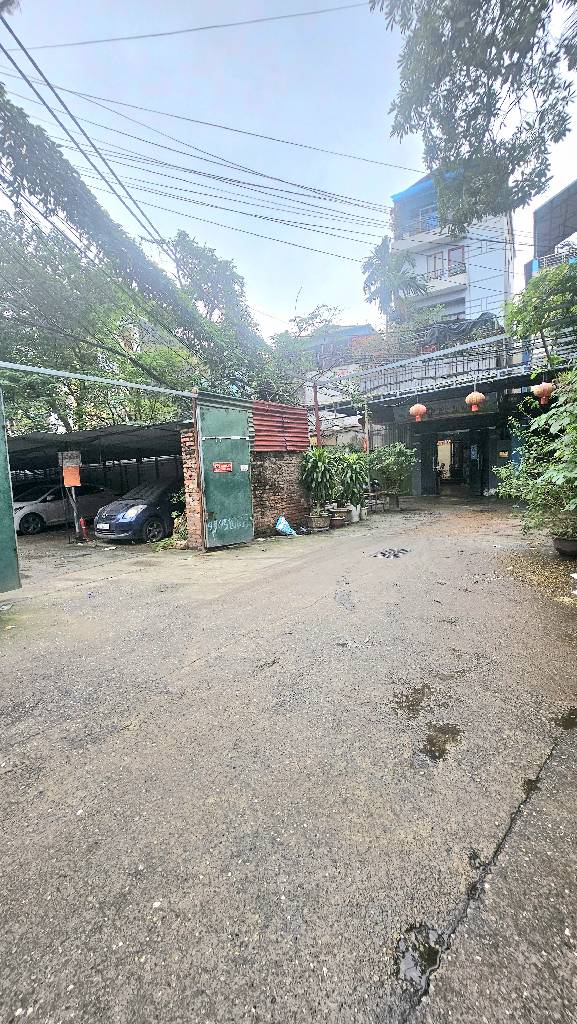 Bán nhà Lĩnh Nam - diện tích 26m2 5 tầng - ô tô ngủ trong nhà - giá 4 tỷ