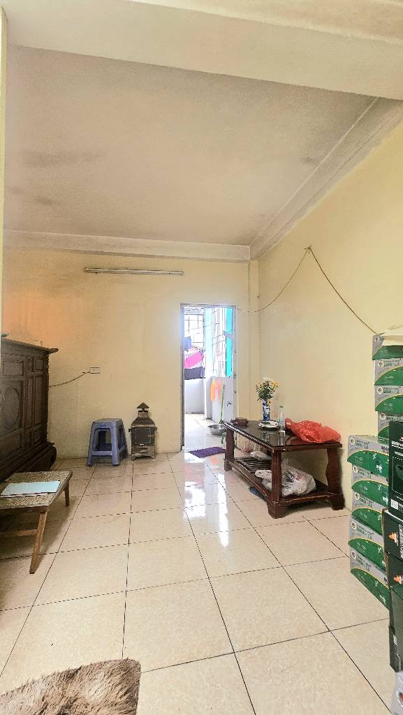 Bán nhà Lĩnh Nam - diện tích 26m2 5 tầng - ô tô ngủ trong nhà - giá 4 tỷ