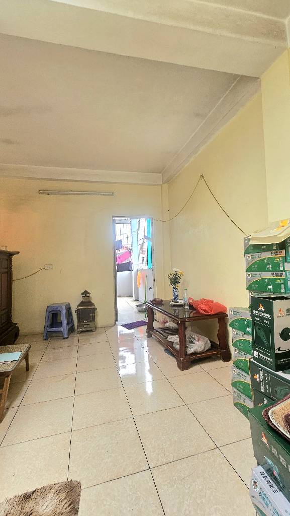Bán nhà Lĩnh Nam - diện tích 26m2 5 tầng - ô tô ngủ trong nhà - giá 4 tỷ