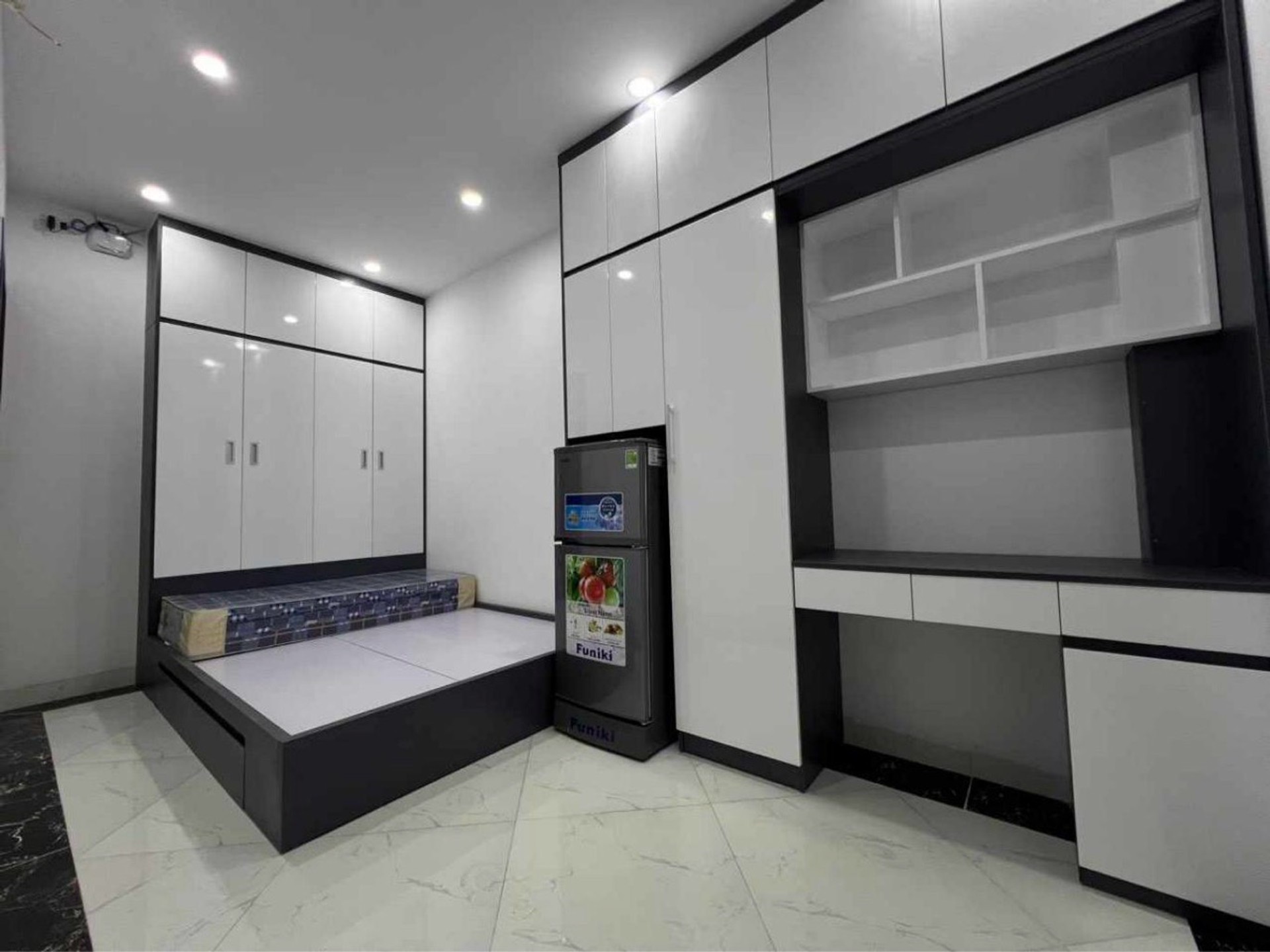Bán nhà HĐ - diện tích 50m2 7 tầng - CCMN có thang máy - giá 13 tỷ