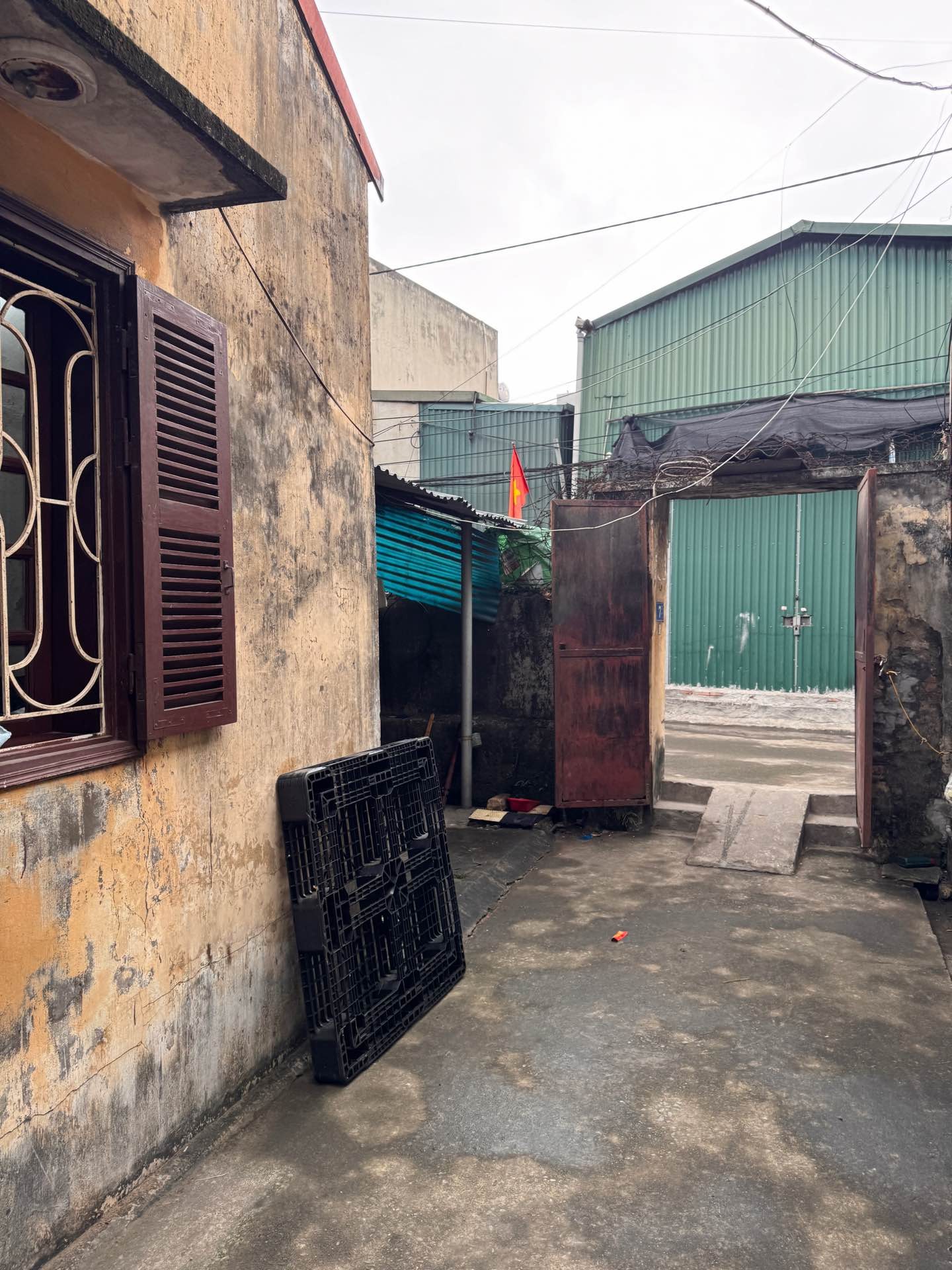 Bán nhà Lĩnh Nam - diện tích 566m2 2 tầng - Mặt tiền siêu rộng - giá 135 tỷ