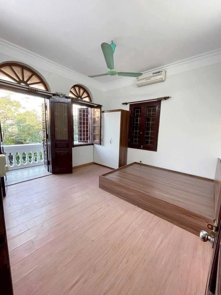 Bán nhà Tương Mai - diện tích 50m2 5 tầng - Lô góc 3 mặt thoáng - giá 15,5 tỷ