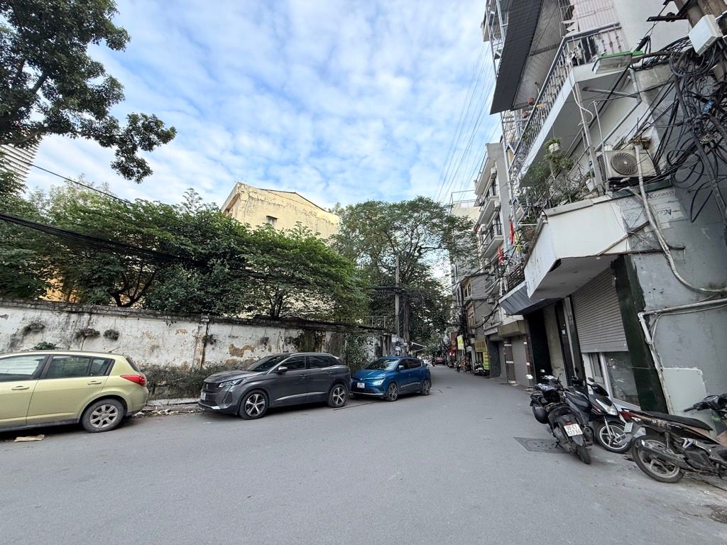 Bán nhà Xã Đàn 2 - diện tích 52m2 4 tầng - ô tô tránh - giá 30 tỷ