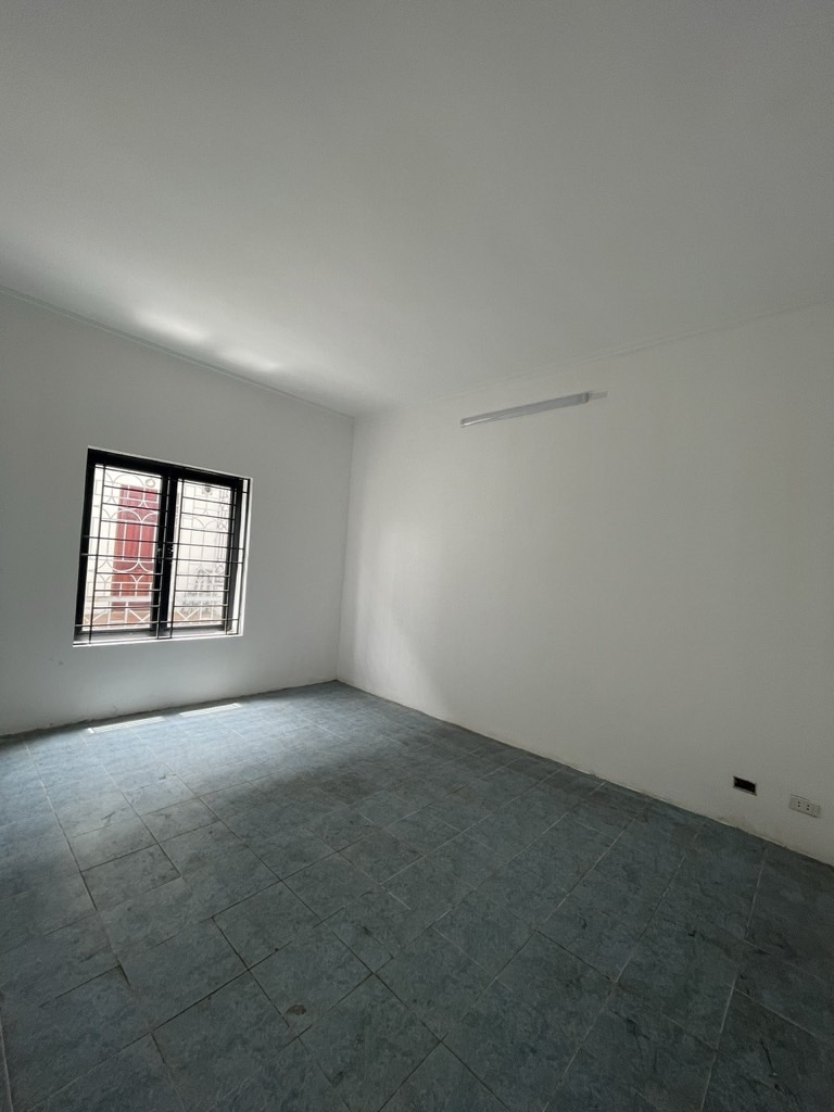 Bán nhà Giải Phóng - diện tích 43m2 5 tầng - Cực hiếm - giá 10,5 tỷ