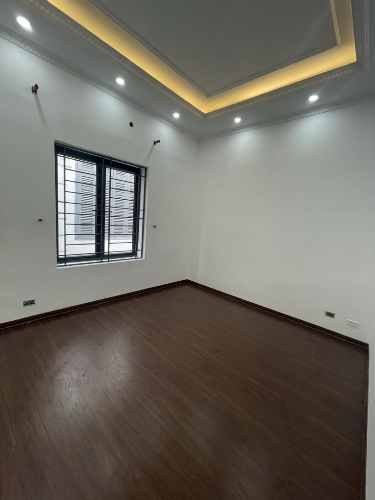 Bán nhà Giải Phóng - diện tích 43m2 5 tầng - Cực hiếm - giá 10,5 tỷ