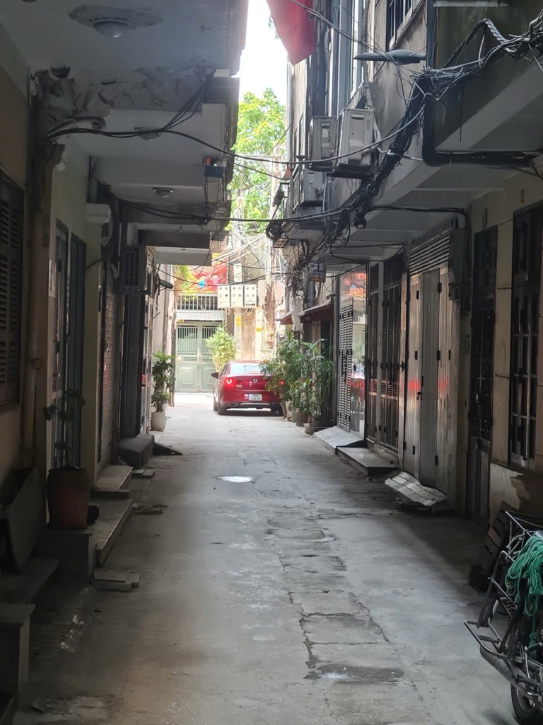 Bán nhà Giải Phóng - diện tích 43m2 5 tầng - Cực hiếm - giá 10,5 tỷ