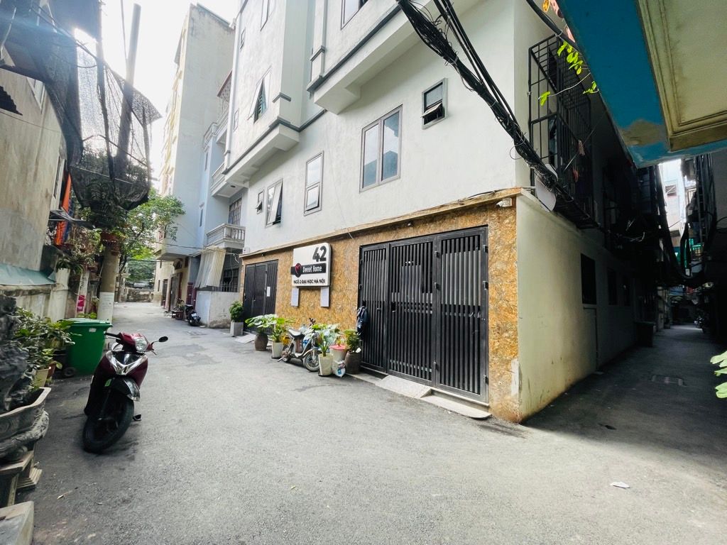 Bán nhà Đại Học Hà Nội - diện tích 160m2 9 tầng - Lô góc 3 mặt tiền - giá 68 tỷ