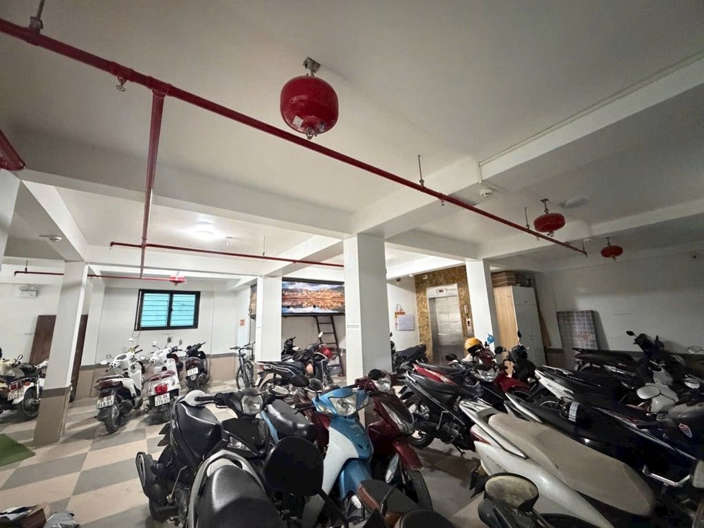 Bán nhà Đại Học Hà Nội - diện tích 160m2 9 tầng - Lô góc 3 mặt tiền - giá 68 tỷ