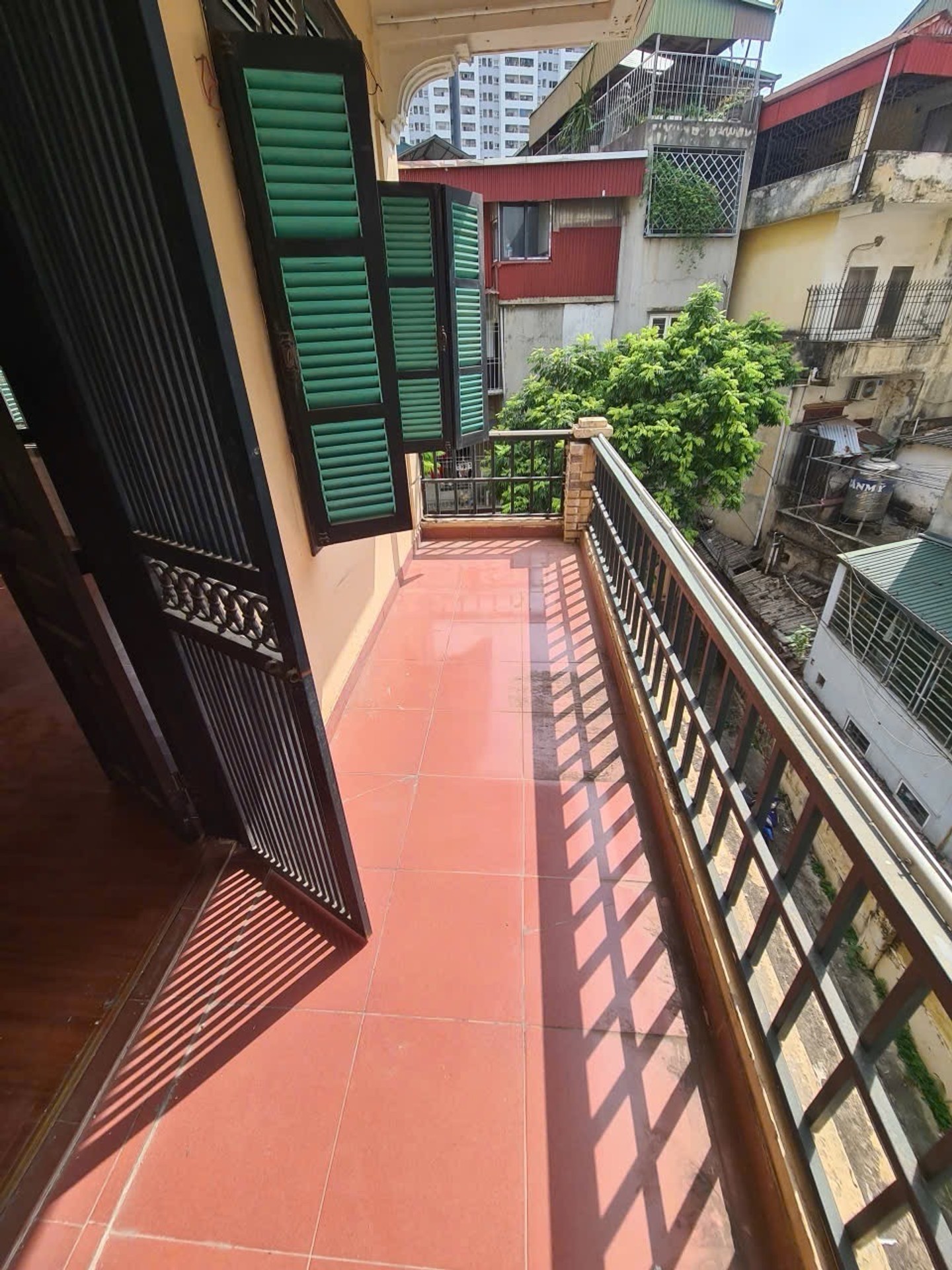 Bán nhà Hoàng Mai - diện tích 115m2 4 tầng - Ô tô tránh - giá 21,6 tỷ