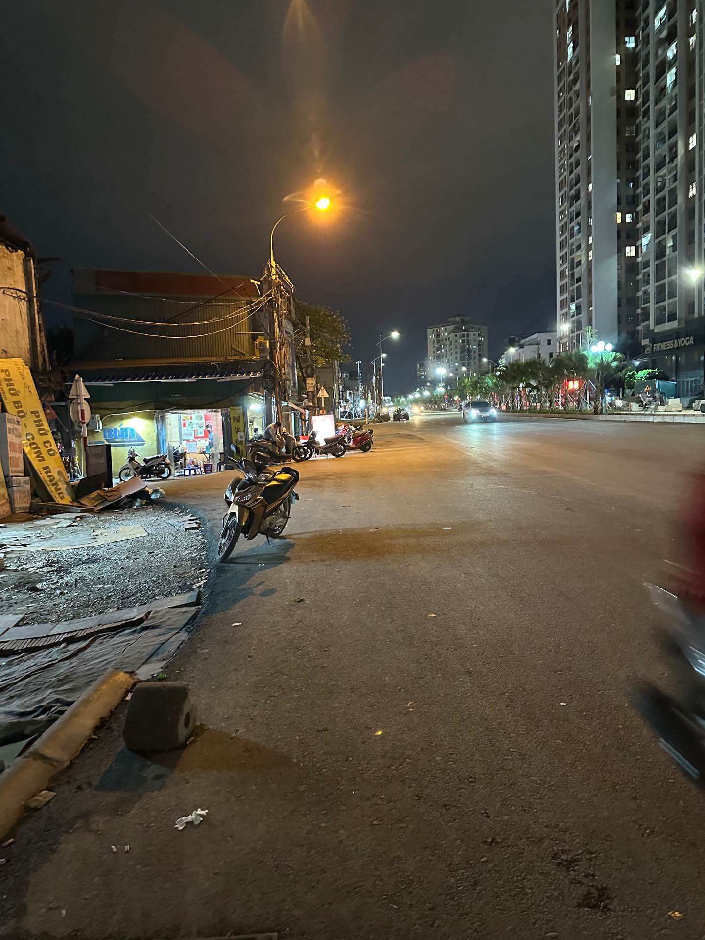 Bán nhà Định Công - diện tích 94m2 1 tầng - chỉ có 1 mặt tiền - giá 64 tỷ