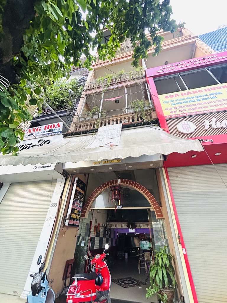 Bán nhà Giải Phóng - diện tích 92.6m2 6 tầng - Mặt phố kinh doanh sầm uất - giá 32 tỷ