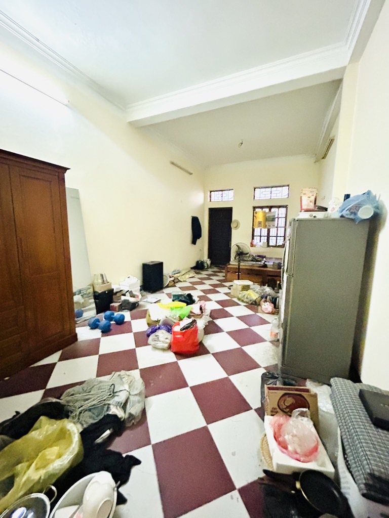 Bán nhà Giải Phóng - diện tích 92.6m2 6 tầng - Mặt phố kinh doanh sầm uất - giá 32 tỷ