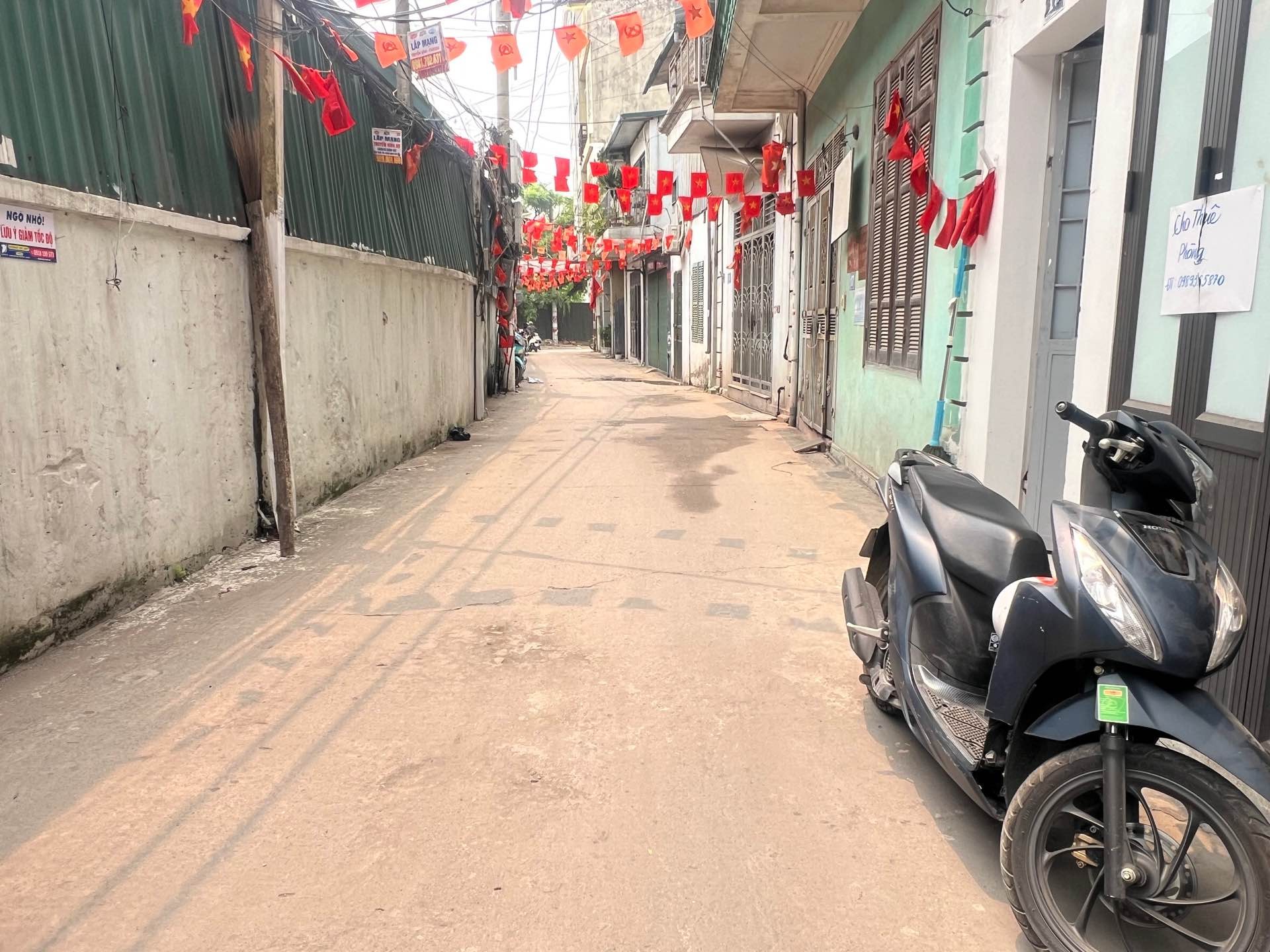 Bán nhà Đại Đồng - diện tích 30m2 3 tầng - ô tô đỗ cửa - giá 6 tỷ