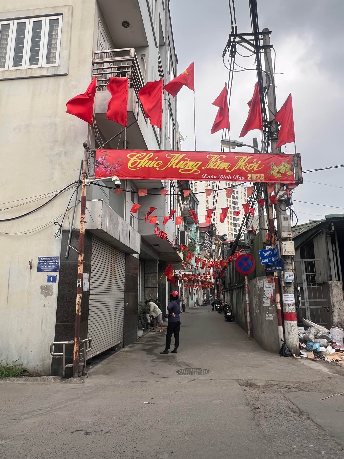 Bán nhà Đại Đồng - diện tích 30m2 3 tầng - ô tô đỗ cửa - giá 6 tỷ