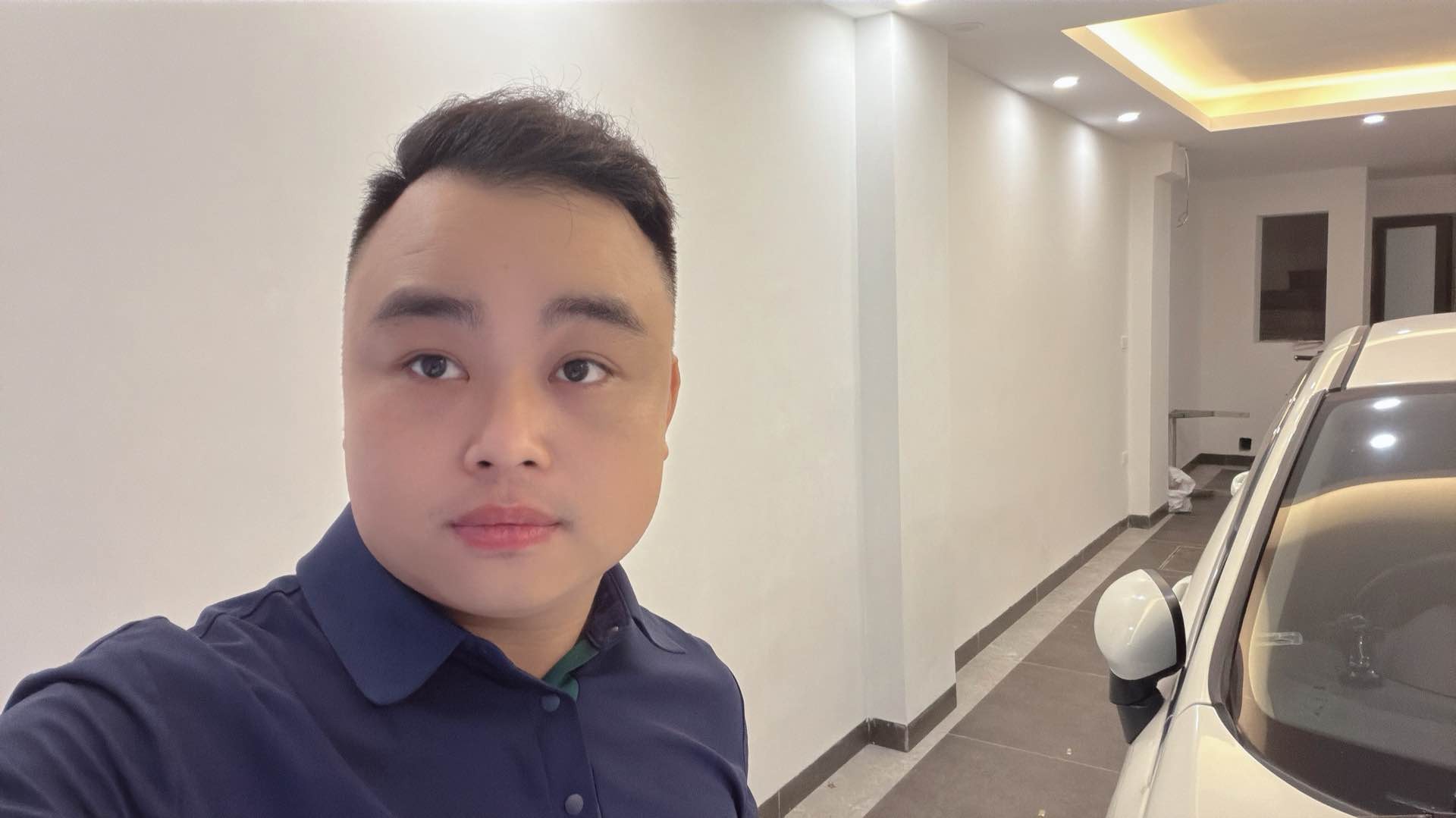 Bán nhà Tứ Liên - diện tích 51m2 8 tầng - Ô TÔ VÀO NHÀ - giá 25,3 tỷ