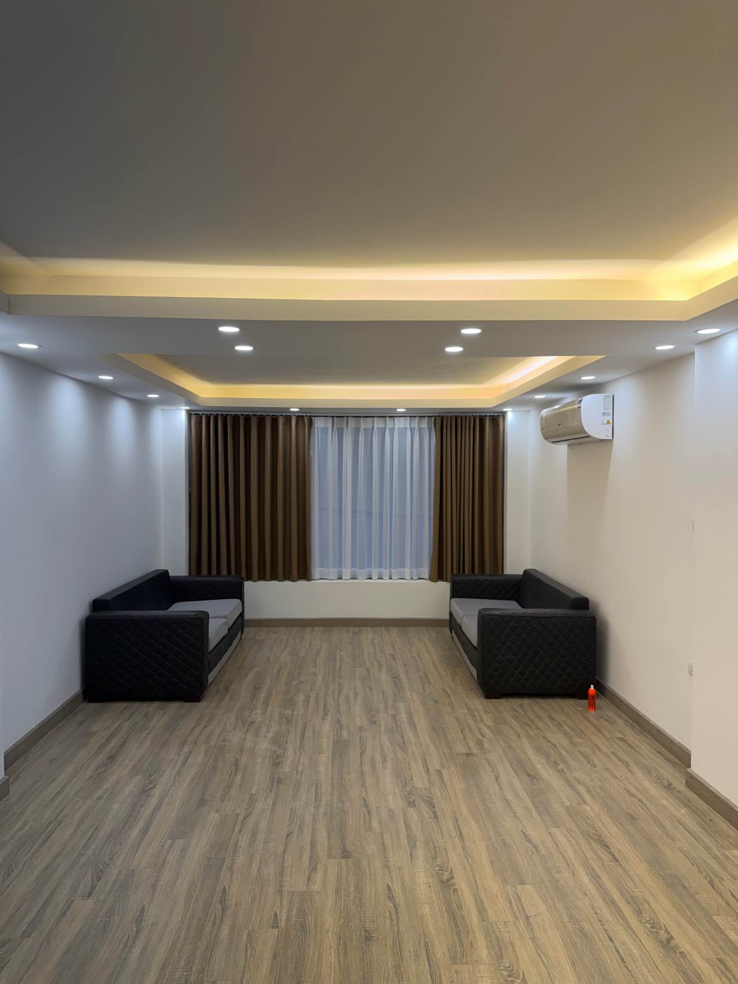 Bán nhà Tứ Liên - diện tích 51m2 8 tầng - Ô TÔ VÀO NHÀ - giá 25,3 tỷ