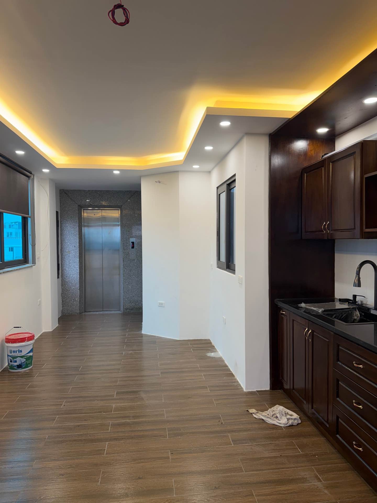 Bán nhà Tứ Liên - diện tích 51m2 8 tầng - Ô TÔ VÀO NHÀ - giá 25,3 tỷ