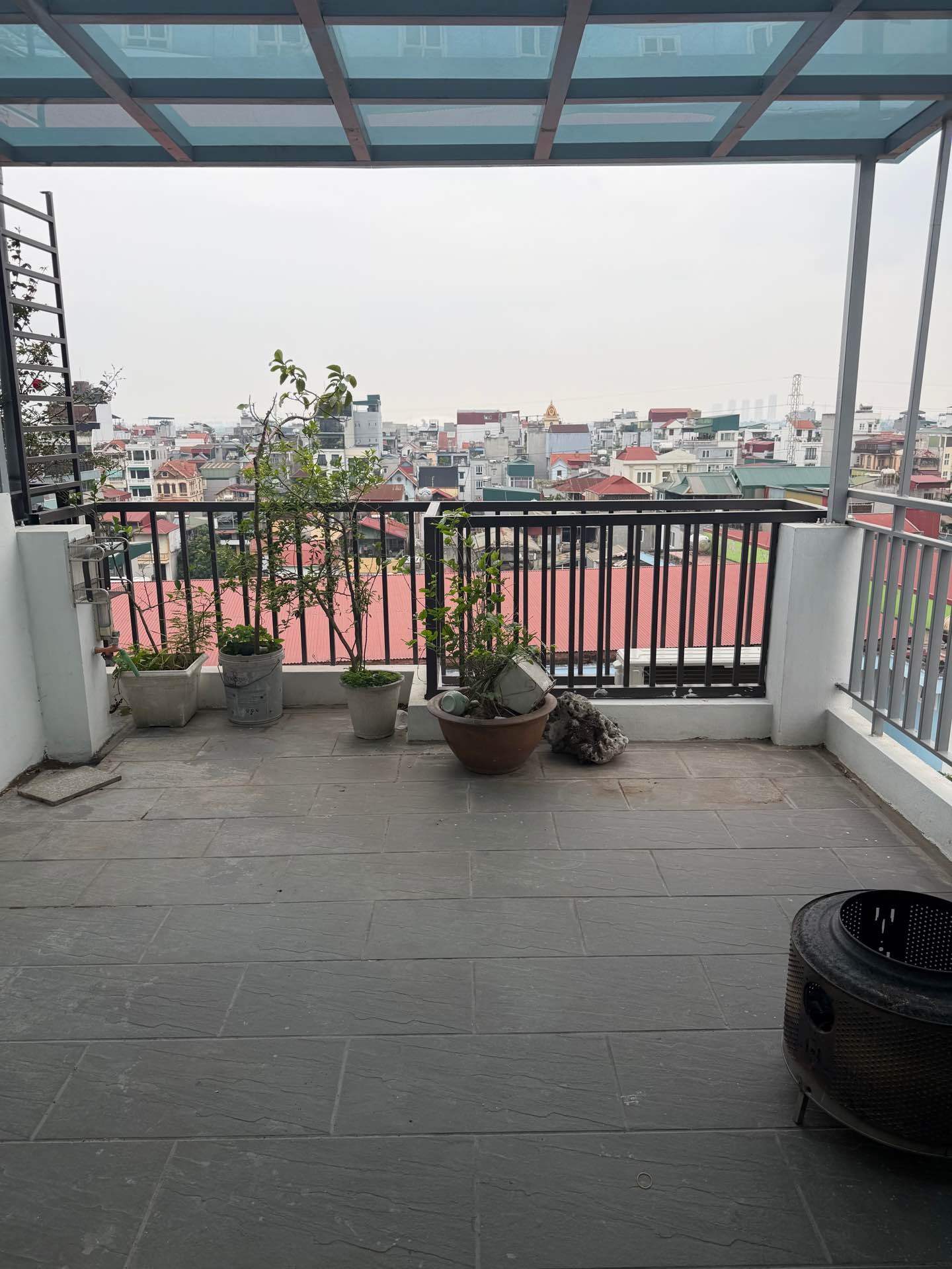 Bán nhà Tứ Liên - diện tích 51m2 8 tầng - Ô TÔ VÀO NHÀ - giá 25,3 tỷ