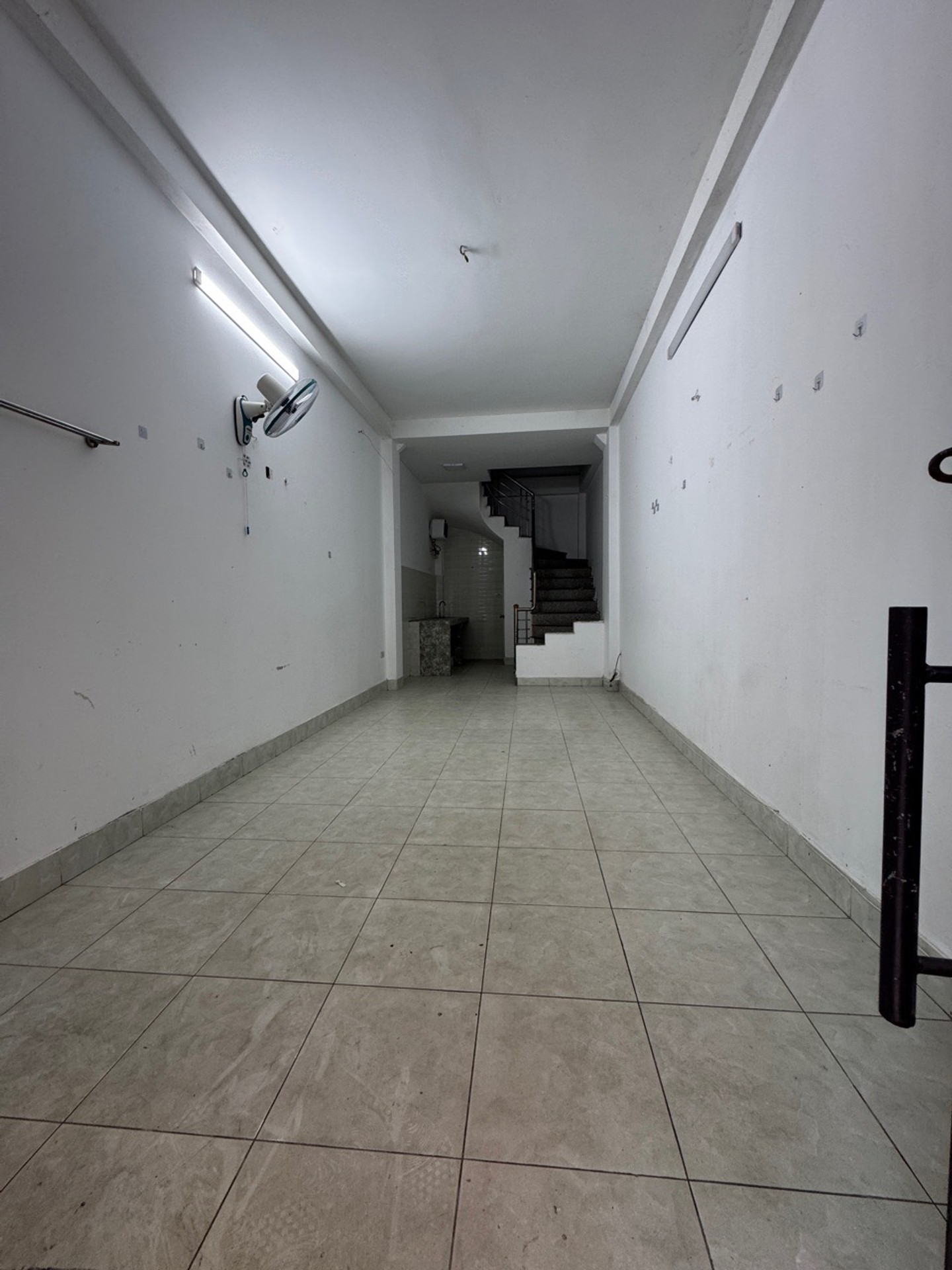 Bán nhà Tam Trinh - diện tích 30m2 2 tầng - mặt ngõ - giá 7,5 tỷ