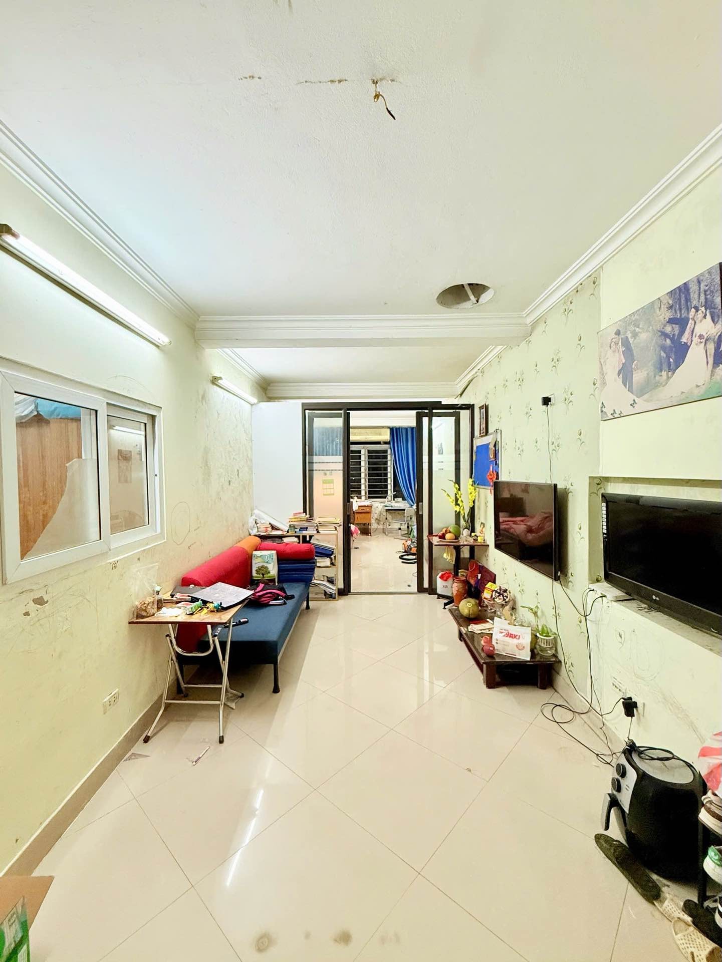 Bán nhà La Thành - diện tích 70m2 4 tầng - Kinh doanh sầm uất - giá 45 tỷ