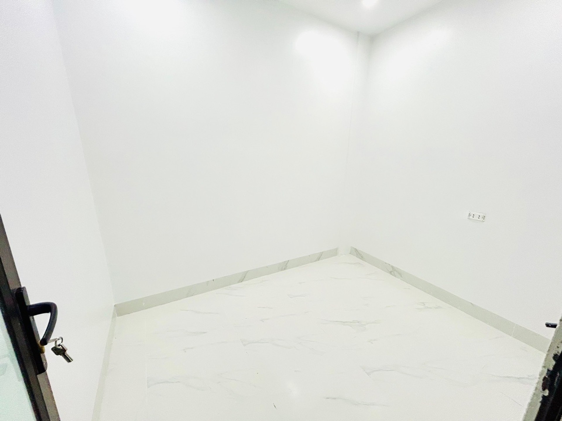Bán nhà Thanh Lân - diện tích 30m2 3 tầng - gần ô tô - giá 3,3 tỷ