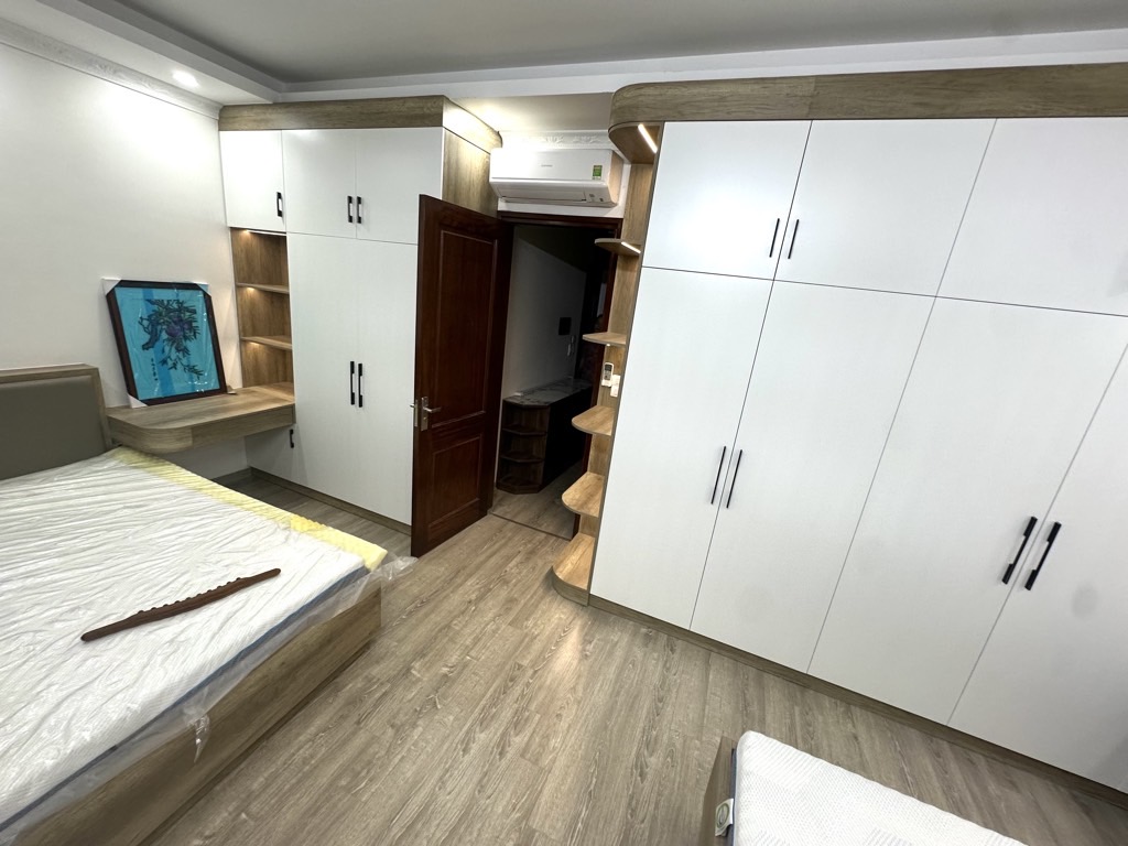 Bán nhà Đền Lừ 1 - diện tích 53m2 7 tầng - Nhà hai mặt ngõ ô tô - giá 35 tỷ