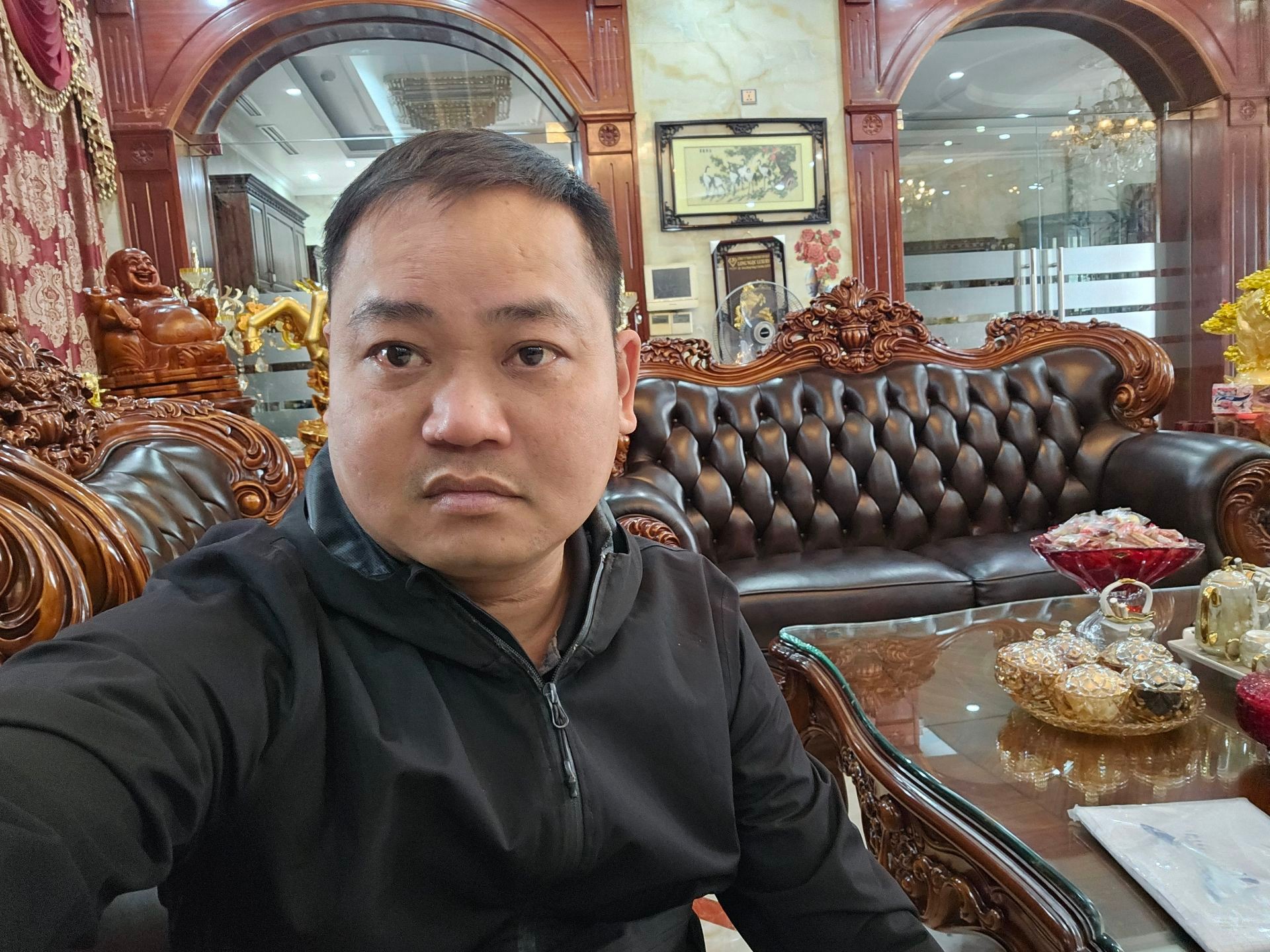 Bán nhà Hồng Hà - diện tích 307m2 9 tầng - Ngõ 3 ô tô tránh - giá 180 tỷ