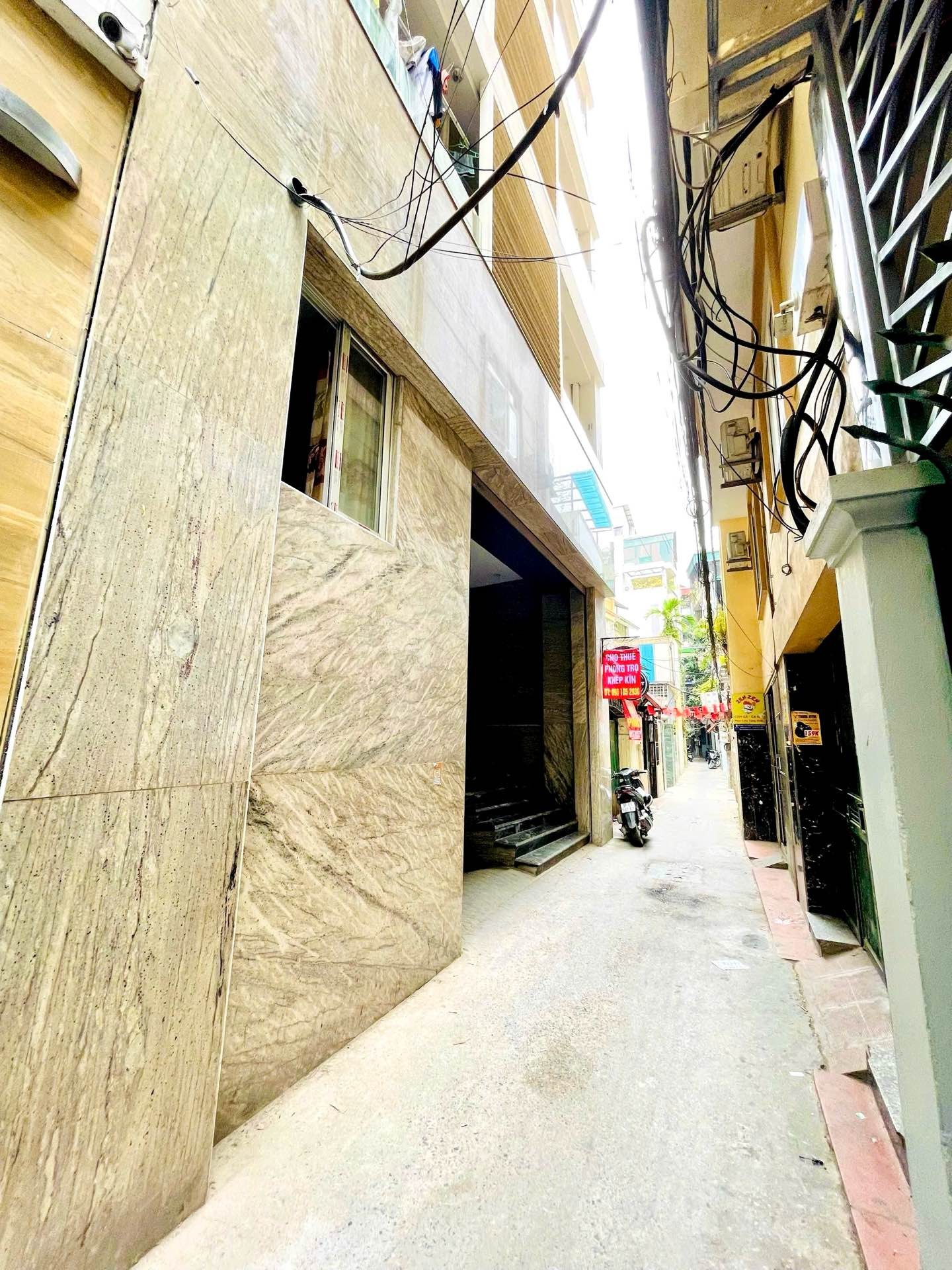 Bán nhà Trần Duy Hưng - diện tích 148m2 8 tầng - Mặt tiền quyền lực - giá 42,86 tỷ