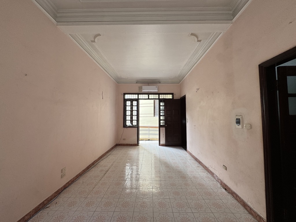 Bán nhà Nguyễn Khoái - diện tích 53m2 4 tầng - 2 mặt thoáng - giá 8,7 tỷ