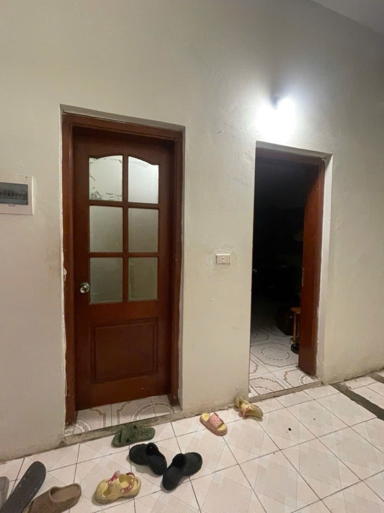 Bán nhà Mai Động - diện tích 160m2 3 tầng - Mặt phố lô góc 3 thoáng - giá 30 tỷ