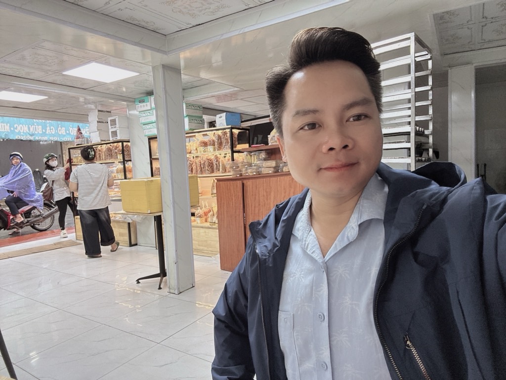 Bán nhà Mai Động - diện tích 160m2 3 tầng - Mặt phố lô góc 3 thoáng - giá 30 tỷ