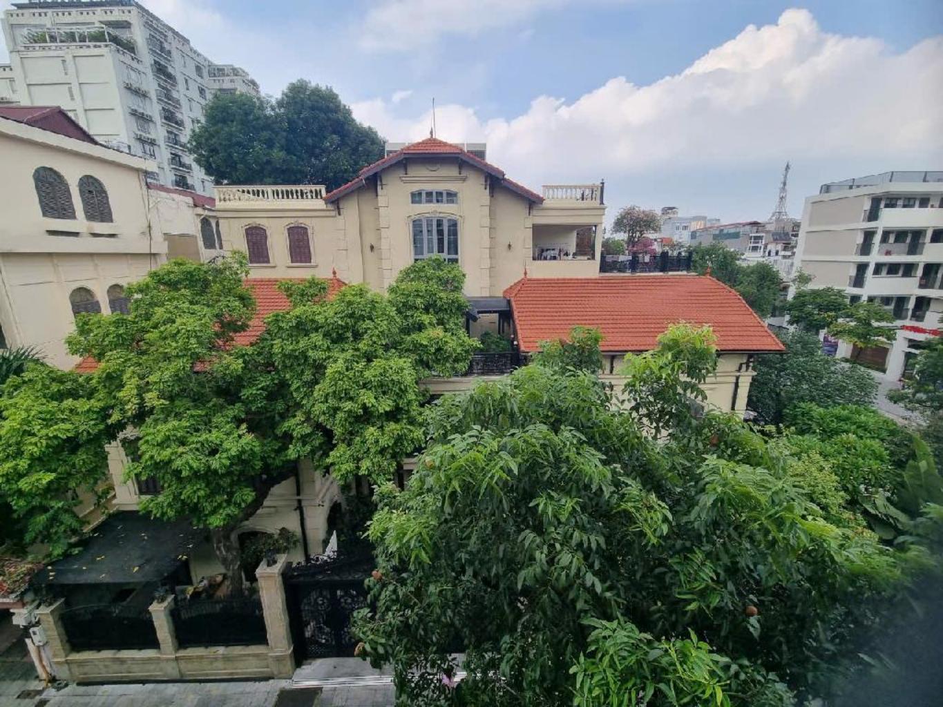 Bán nhà Trần Quốc Toản - diện tích 100m2 4 tầng - Mặt phố cổ VIP - giá 79 tỷ