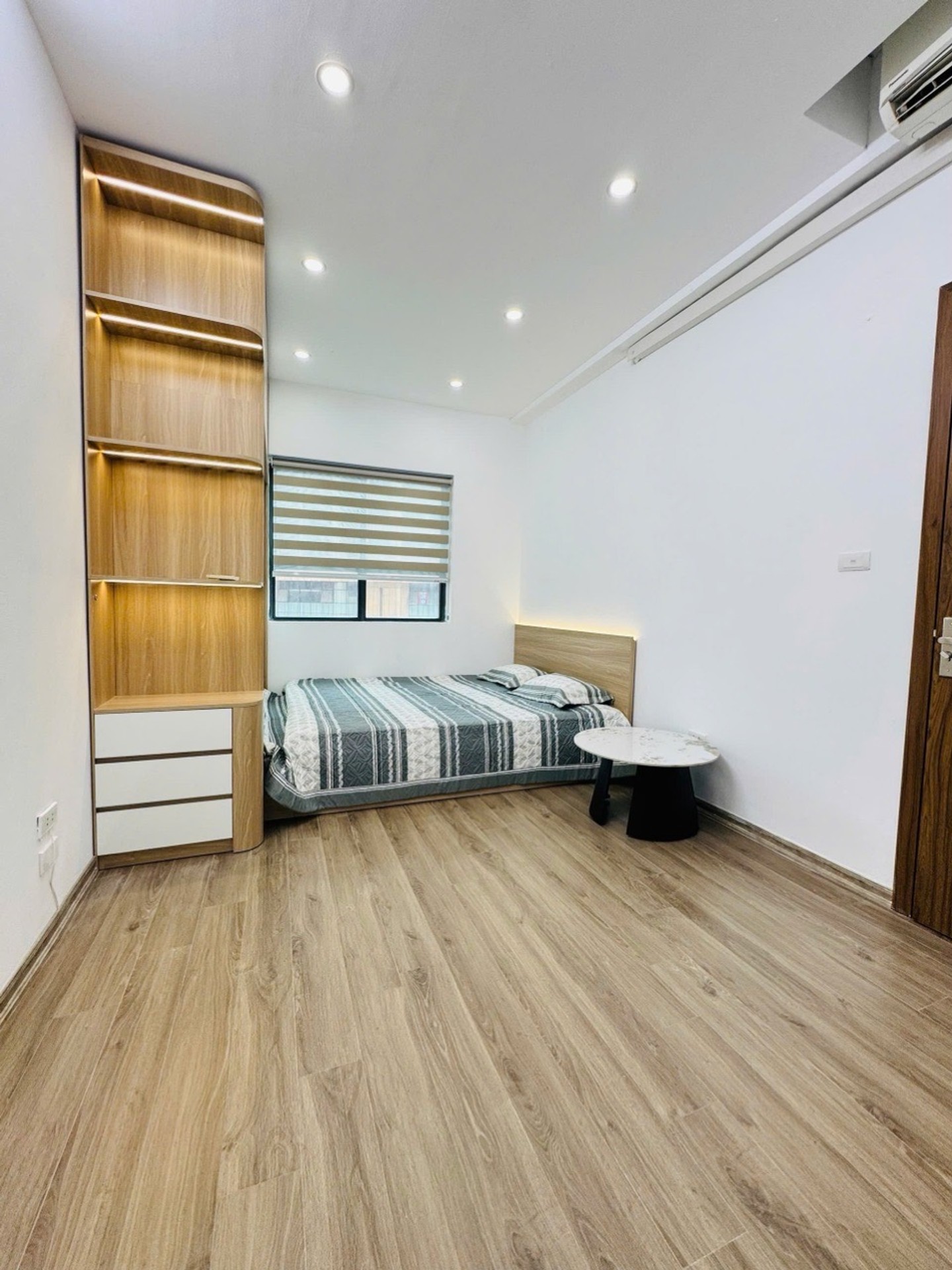 Bán nhà Nguyễn Xiển - diện tích 65m2 1 tầng - nhà đẹp hiếm có - giá 4,68 tỷ