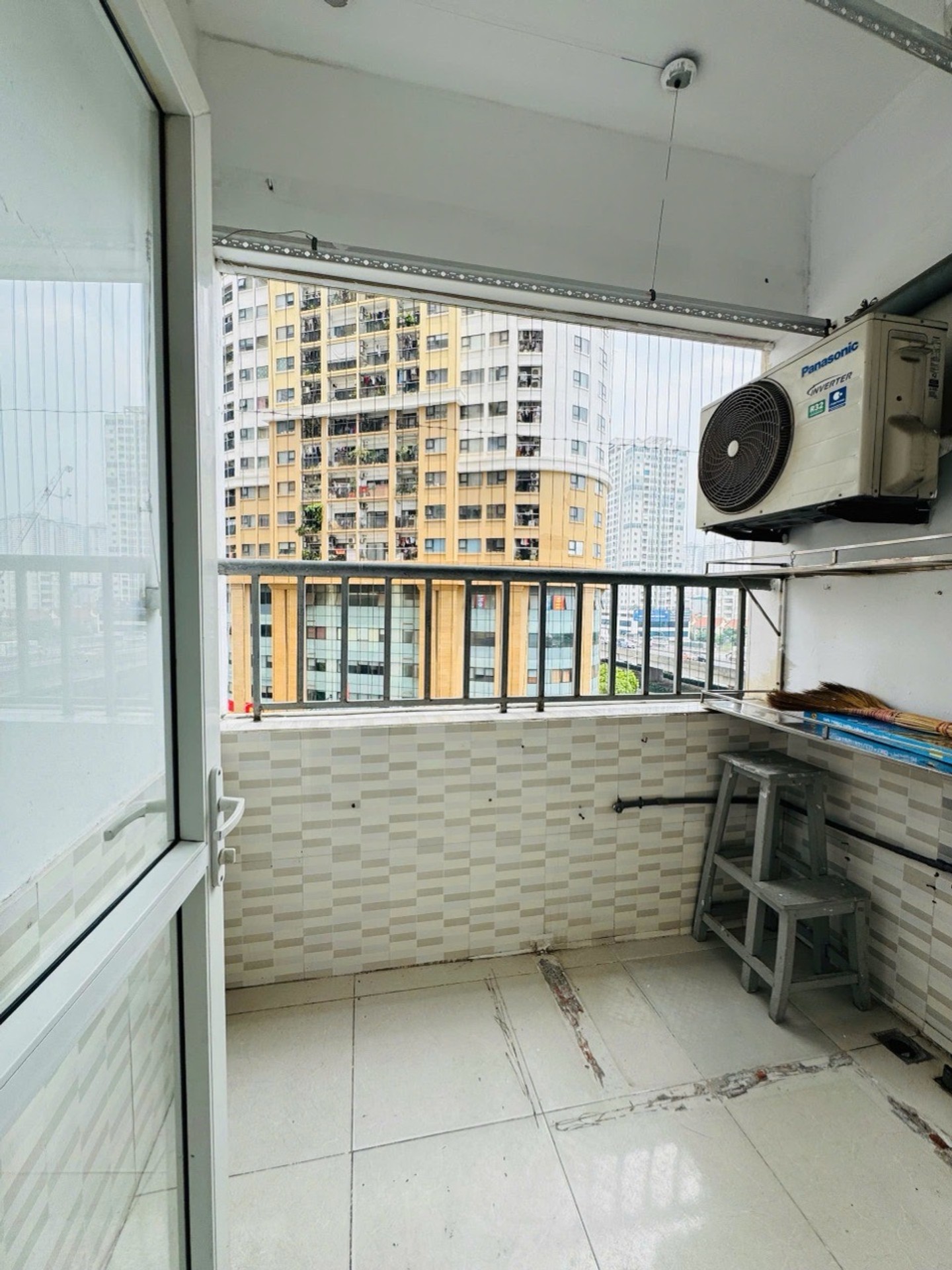 Bán nhà Nguyễn Xiển - diện tích 65m2 1 tầng - nhà đẹp hiếm có - giá 4,68 tỷ