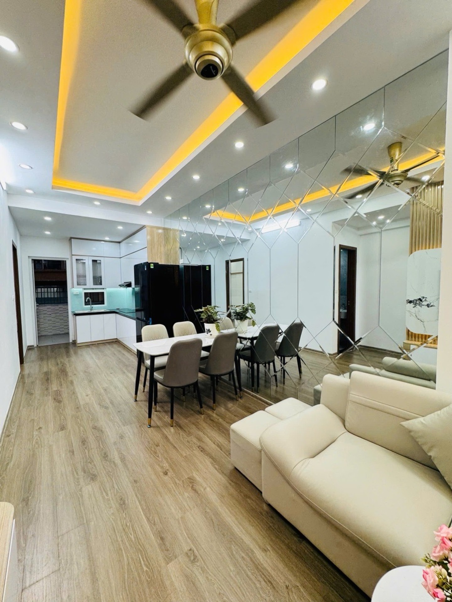 Bán nhà Nguyễn Xiển - diện tích 65m2 1 tầng - nhà đẹp hiếm có - giá 4,68 tỷ