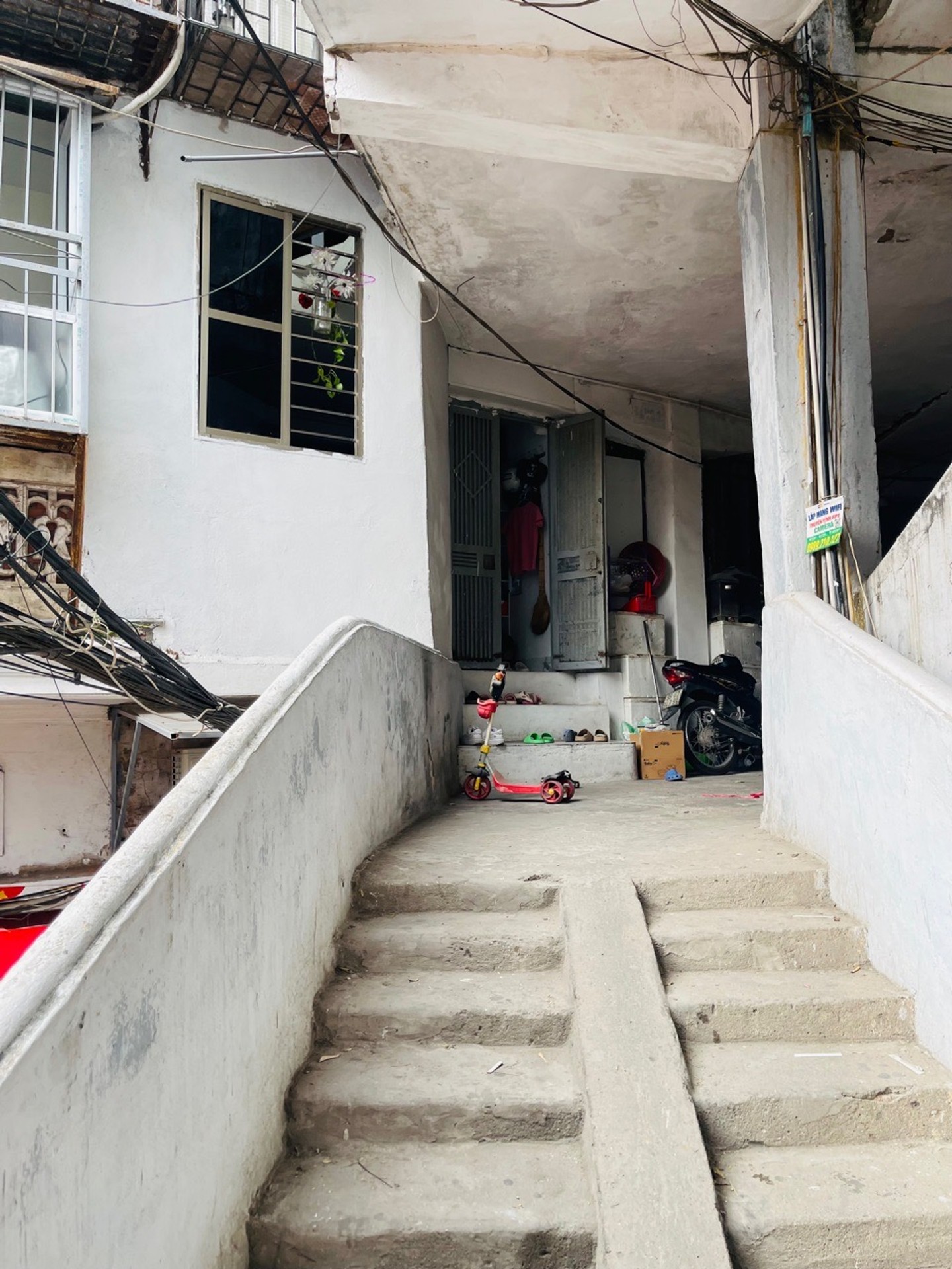 Bán nhà Trương Định - diện tích 100m2 3 tầng - Căn hộ tập thể cực hiếm - giá 3,8 tỷ