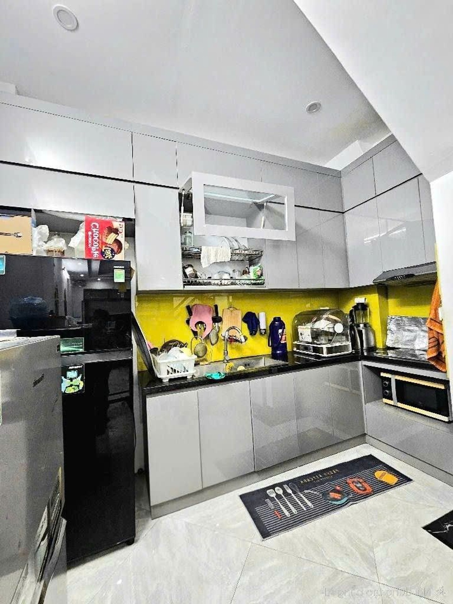 Bán nhà Tân Mai - diện tích 41m2 5 tầng - Mặt ngõ thông ô tô qua nhà - giá 8,4 tỷ