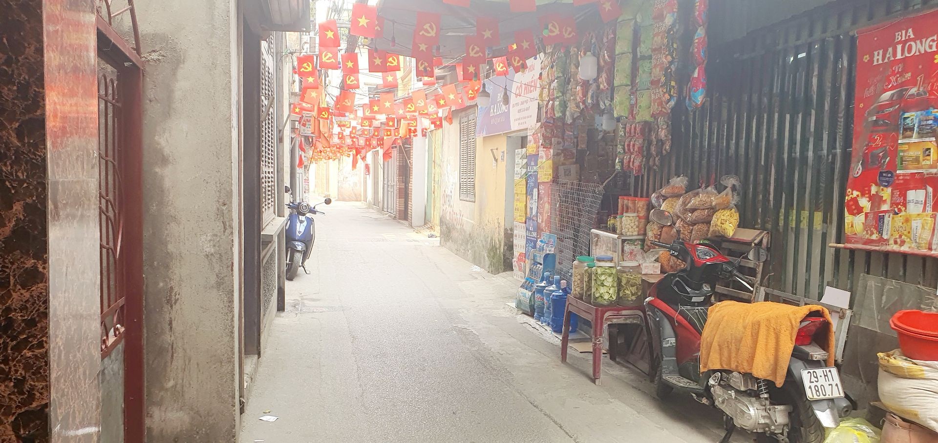 Bán nhà Tân Mai - diện tích 41m2 5 tầng - Mặt ngõ thông ô tô qua nhà - giá 8,4 tỷ