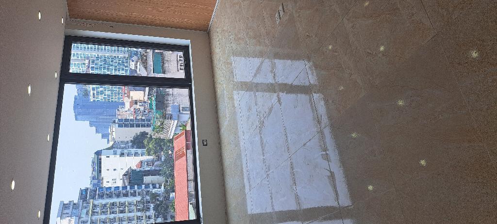 Bán nhà Âu Cơ - diện tích 128m2 7 tầng - MẶT PHỐ LỚN, KINH DOANH SẦM UẤT - giá 56 tỷ