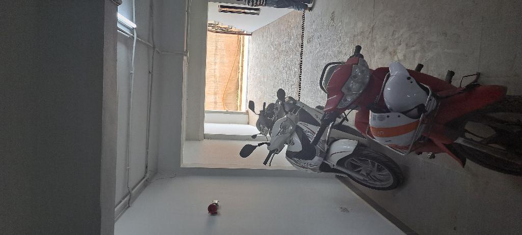 Bán nhà Âu Cơ - diện tích 128m2 7 tầng - MẶT PHỐ LỚN, KINH DOANH SẦM UẤT - giá 56 tỷ