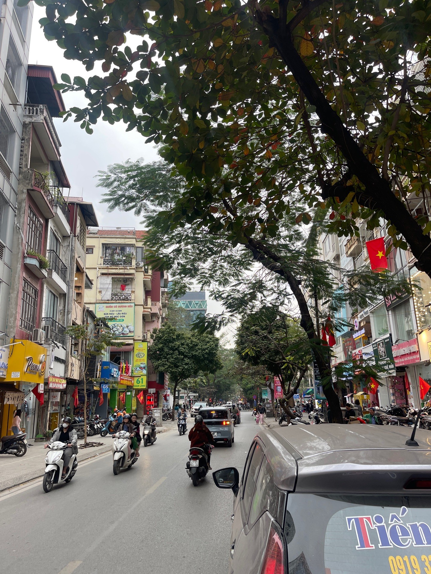 Bán nhà Chùa Láng - diện tích 80m2 5 tầng - Ô tô tránh - giá 55 tỷ