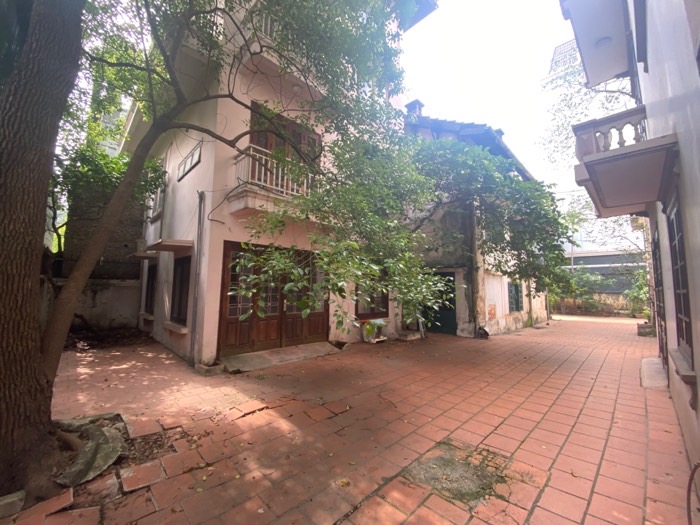 Bán nhà Trường Chinh - diện tích 680m2 3 tầng - Đang cập nhật - giá 250 tỷ