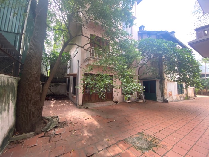 Bán nhà Trường Chinh - diện tích 680m2 3 tầng - Đang cập nhật - giá 250 tỷ