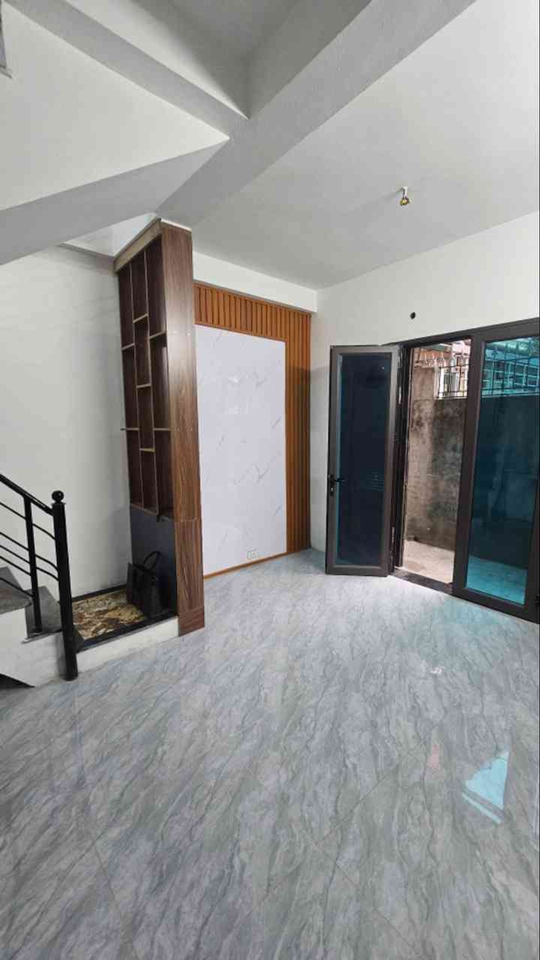 Bán nhà Đông Thiên - diện tích 19m2 4 tầng - Lô góc không quy hoạch - giá 3,28 tỷ