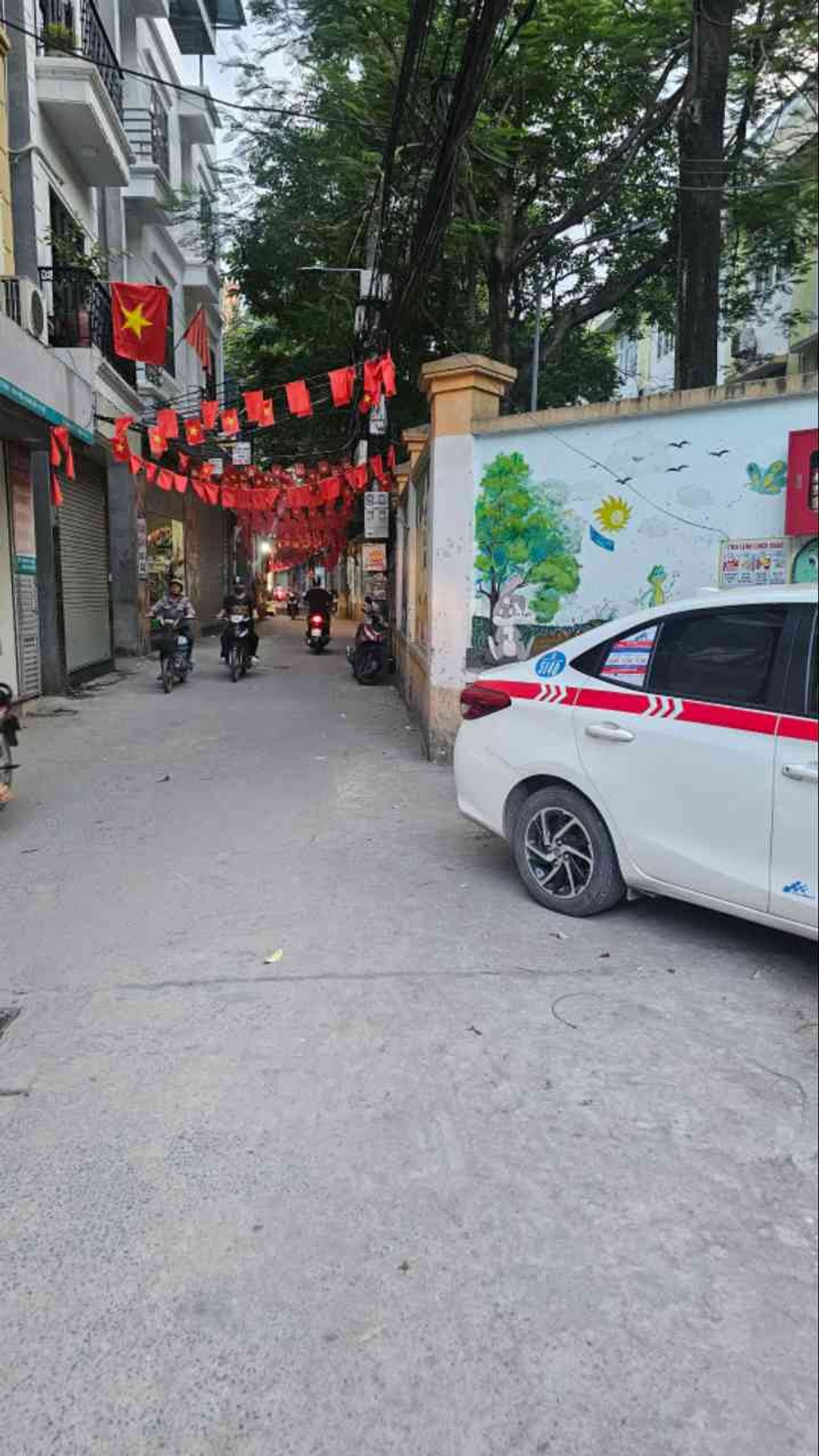 Bán nhà Đông Thiên - diện tích 19m2 4 tầng - Lô góc không quy hoạch - giá 3,28 tỷ